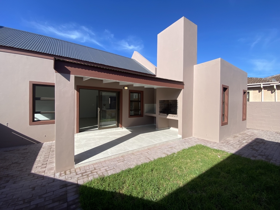 2 Bedroom Property for Sale in Bluewater Bay Western Cape